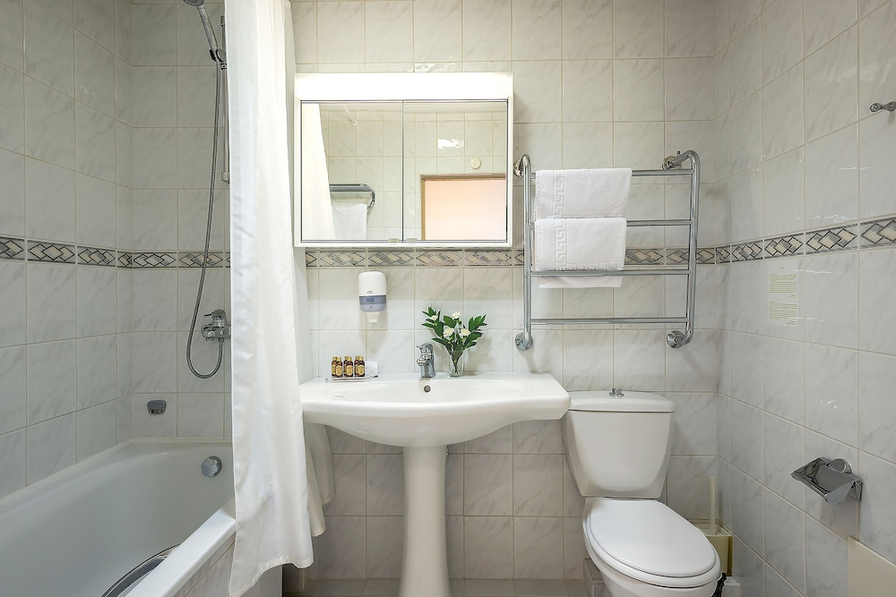 Grata by Centrum Hotels 38/47