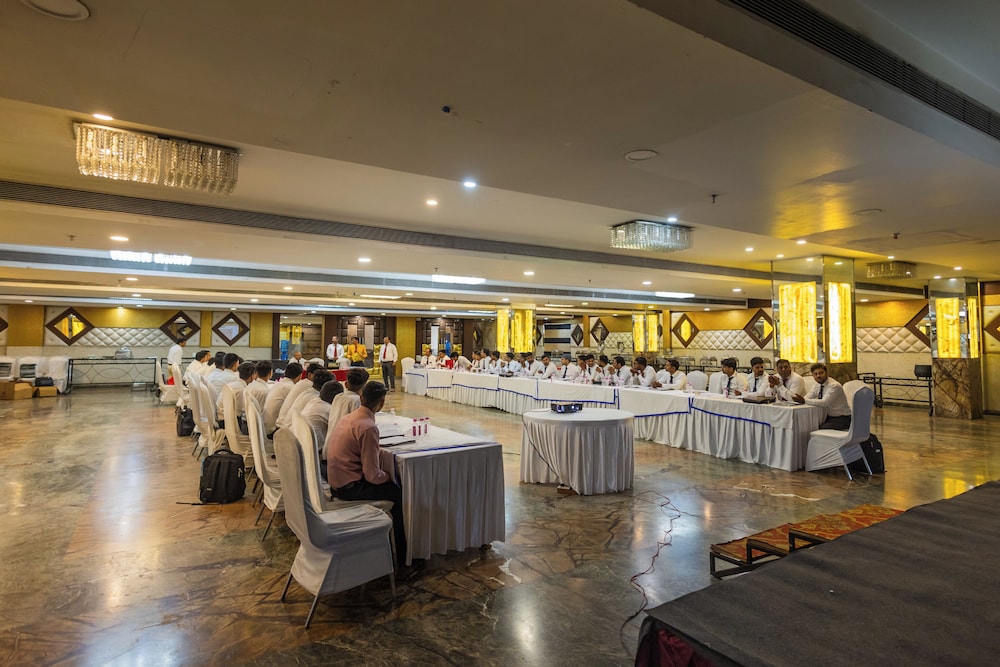 Hotel Di-Arch Lucknow 43/50