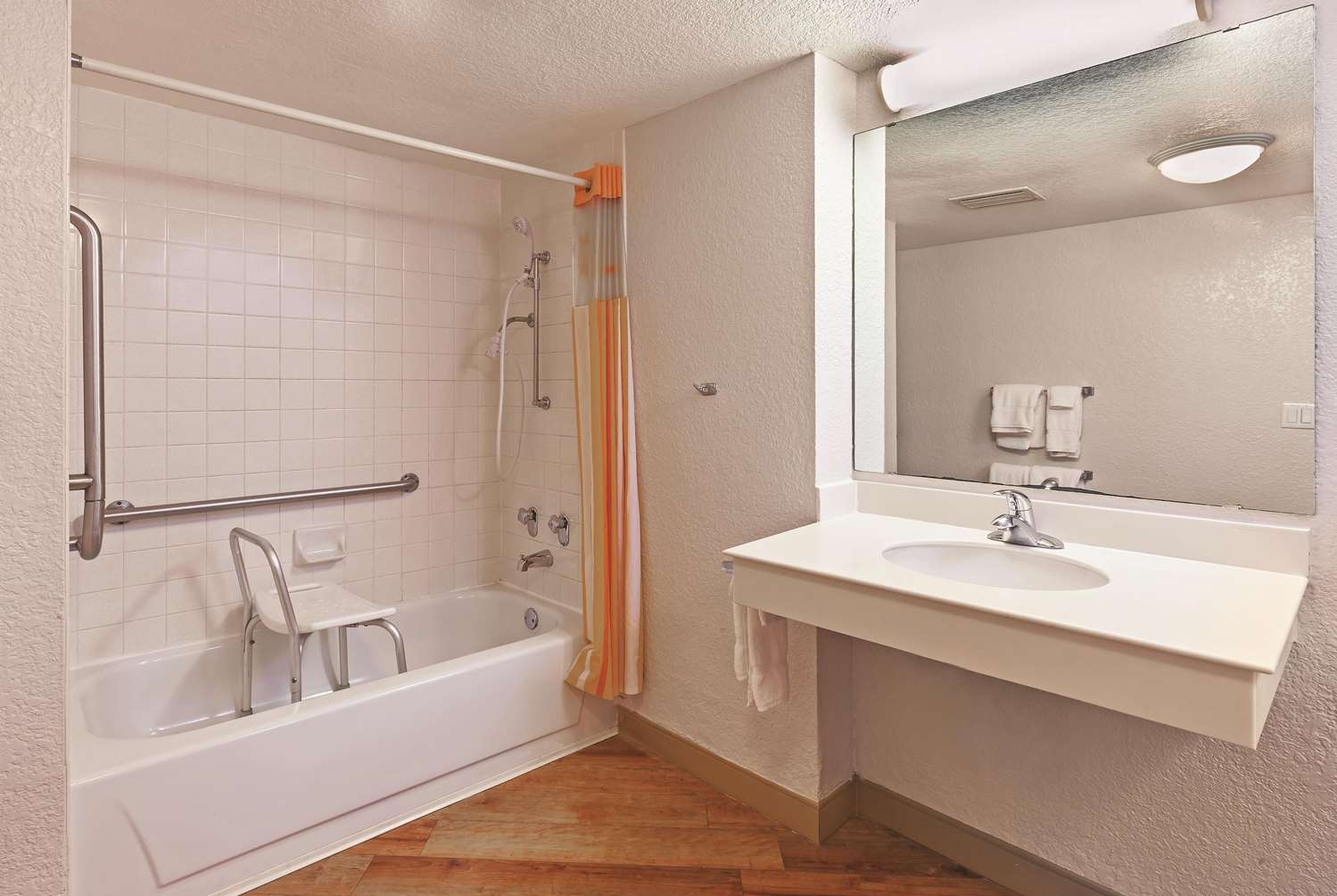 Travelodge by Wyndham Houston Cy-Fair 52/55