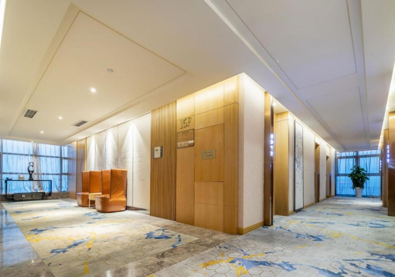 Rezen Hotel Chongqing Sungold 5/41