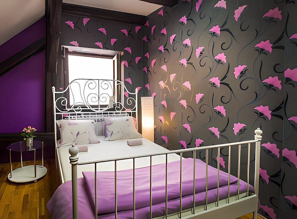 HOSTEL CENTAR 10/52