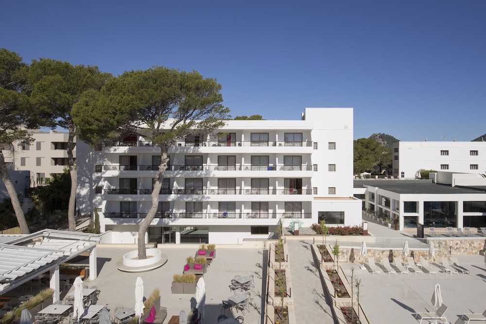 Bella Playa Hotel and Spa 3/78