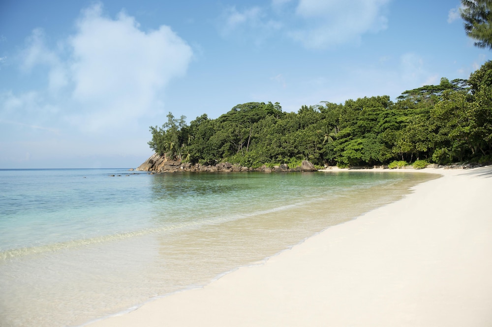 Avani Plus Barbarons Seychelles Resort 67/71