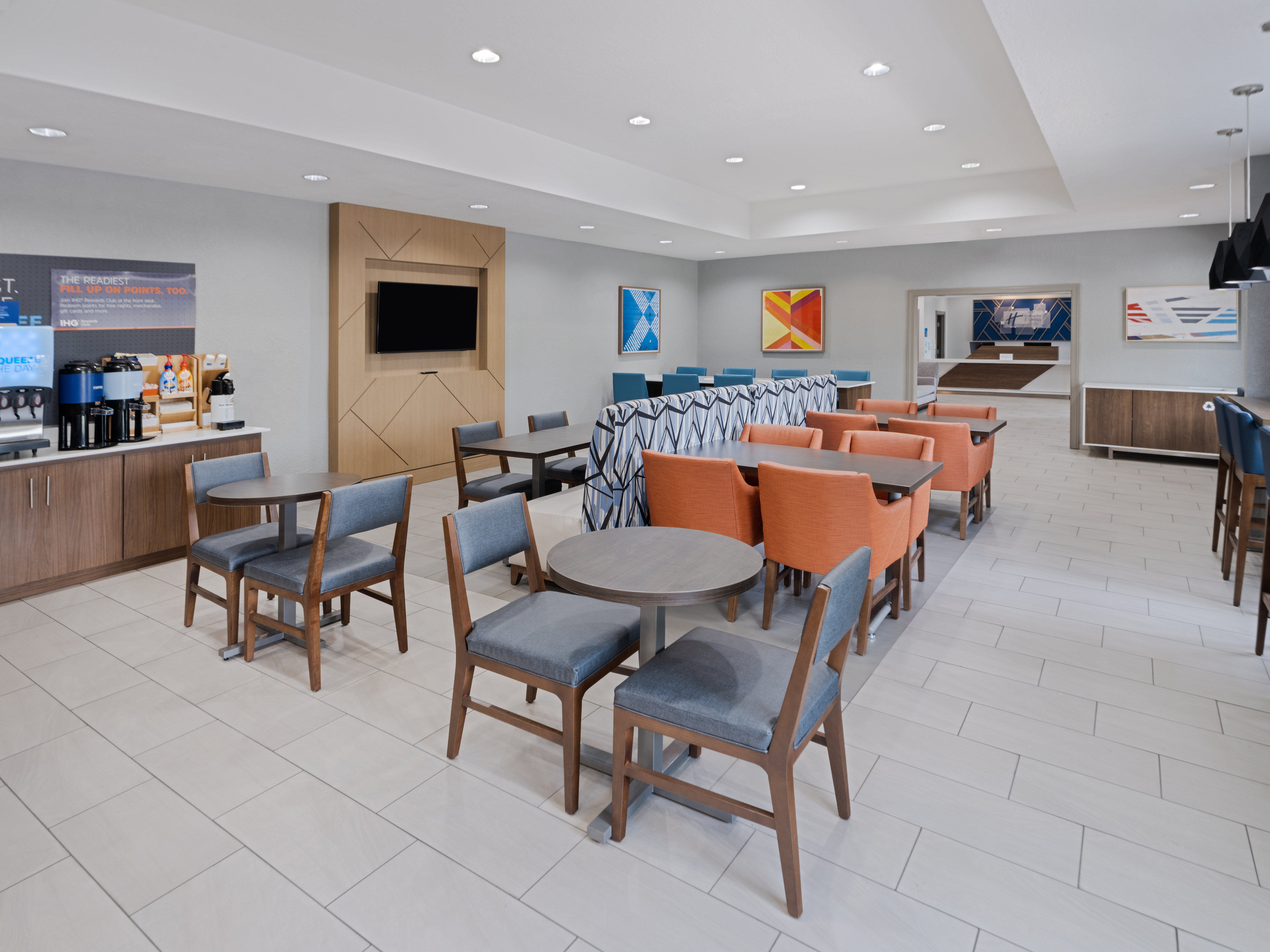 Holiday Inn Express Hotel And Suites Lakeland North I 4 32/46