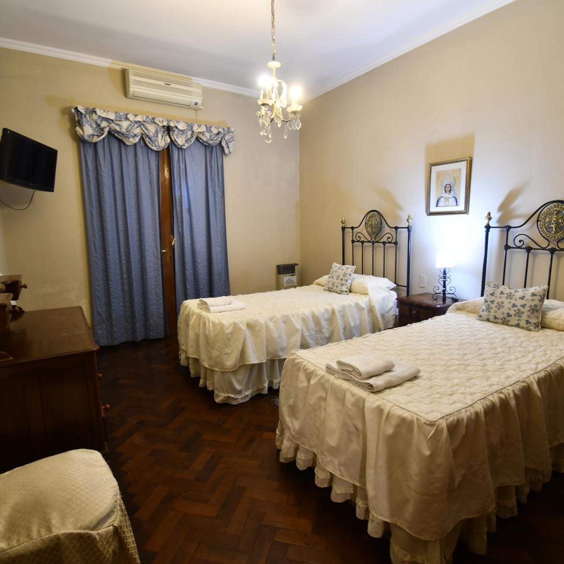Hostal El Cerrito 17/34