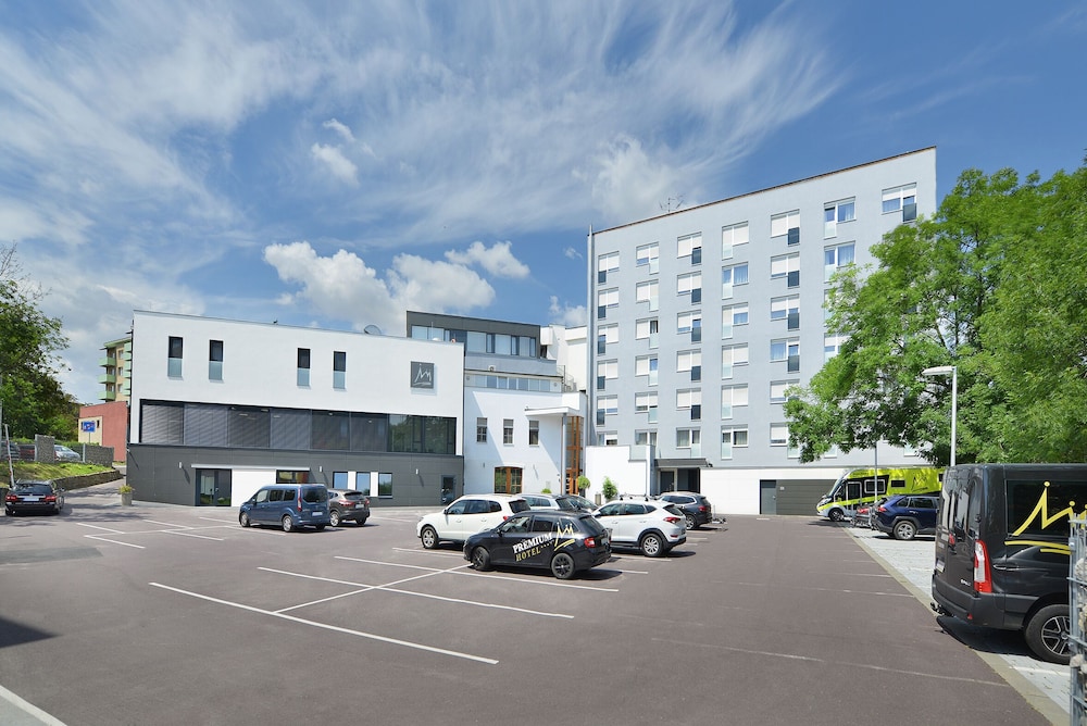 PREMIUM Hotel 60/69