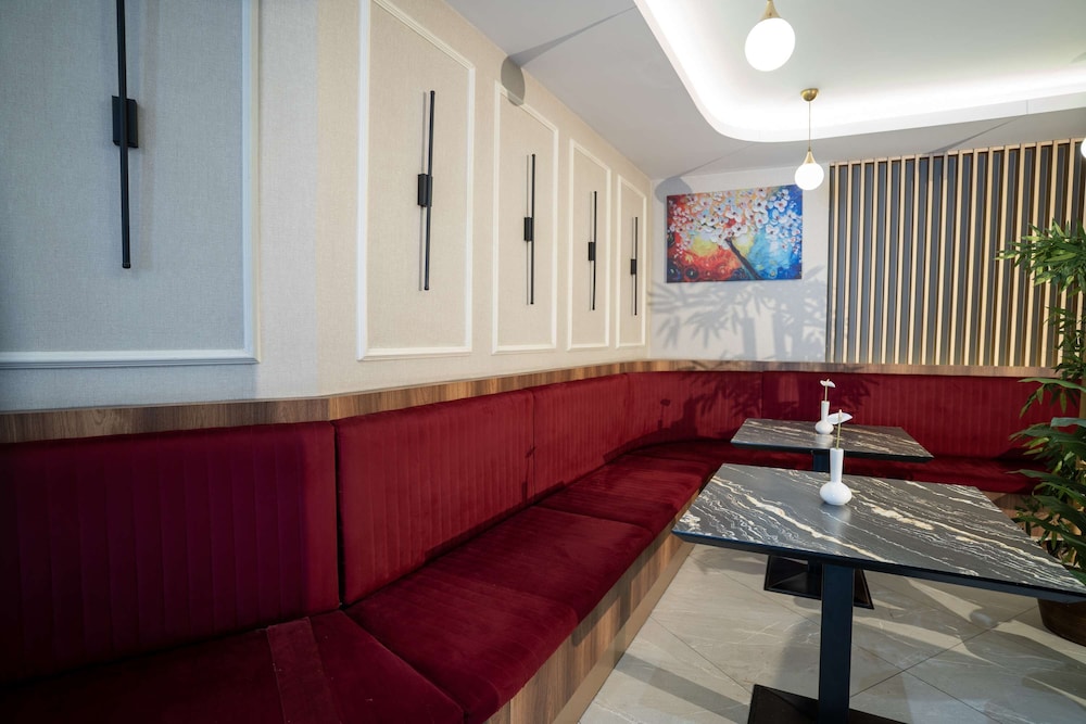 UGURLU HOTEL 38/54