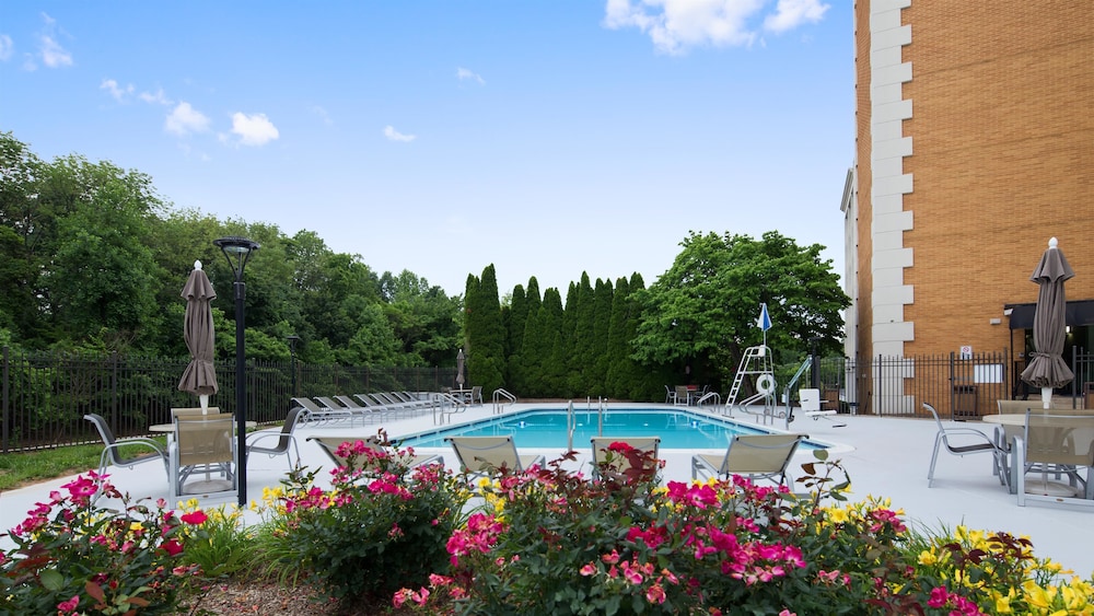 Best Western Premier Rockville Hotel & Suites 6/38