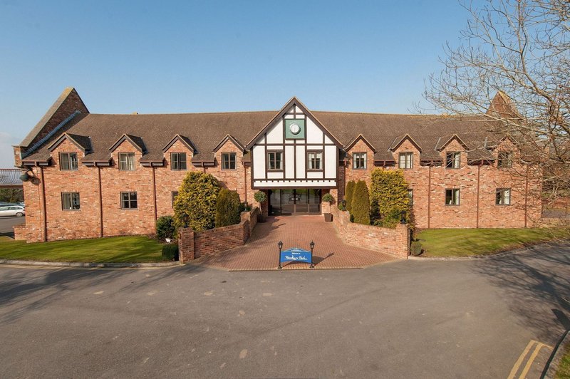 Woodbury Park Hotel and Golf Club 37/38