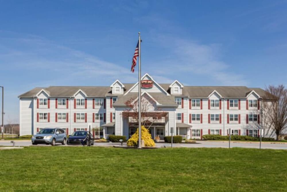 Lancaster Inn and Suites 57/64