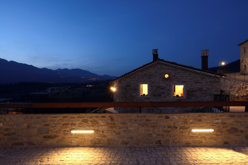 Borgo Tufi Albergo Diffuso 41/50