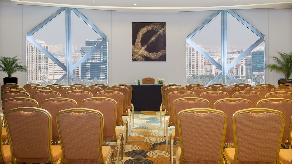City Seasons Towers Hotel 42/46