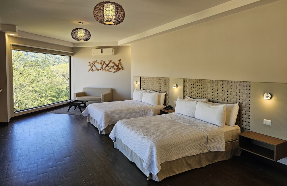 Nammbu Beachfront Bungalows 22/65