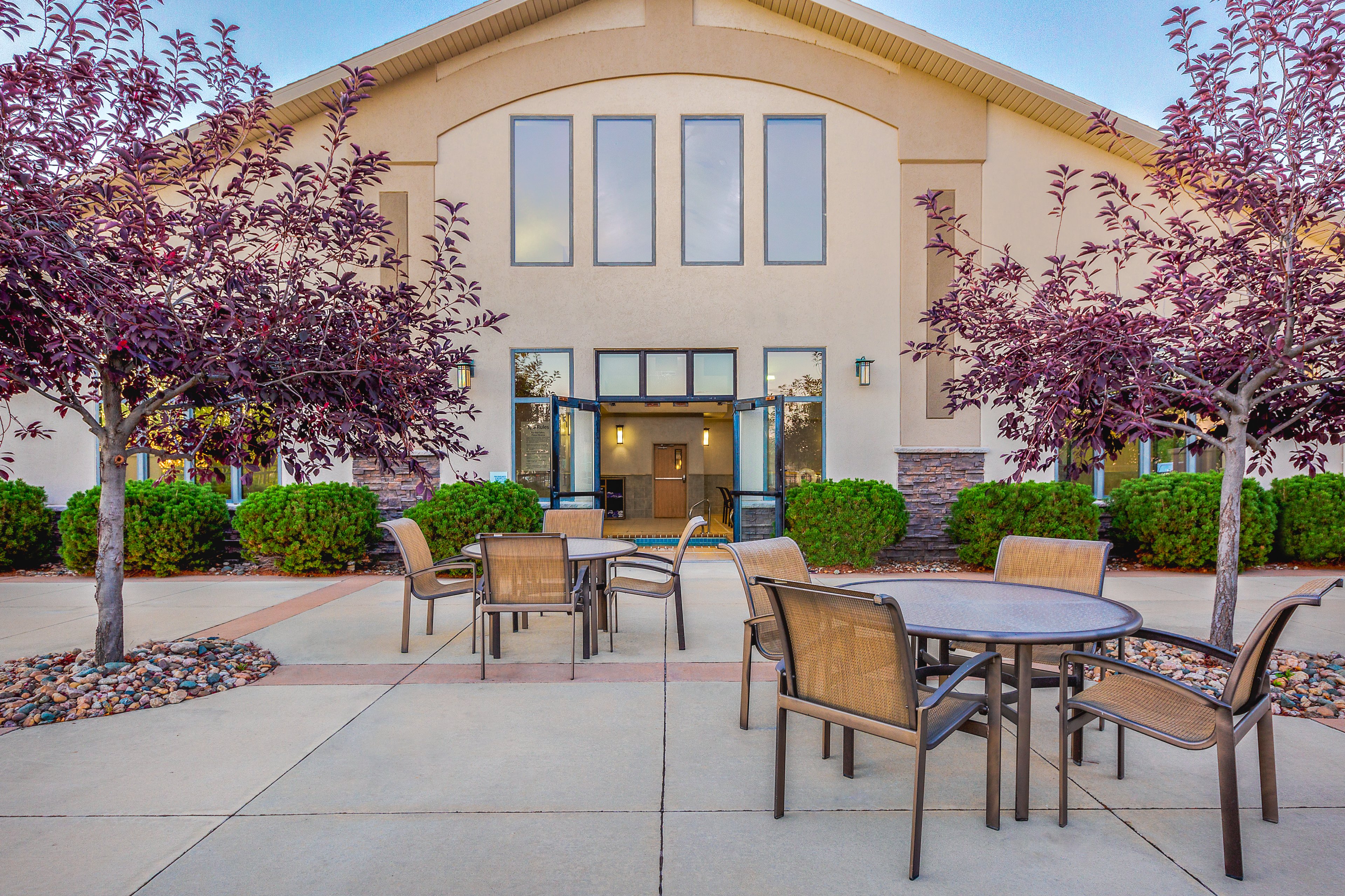 Holiday Inn Express Hotel And Suites Gillette 55/76