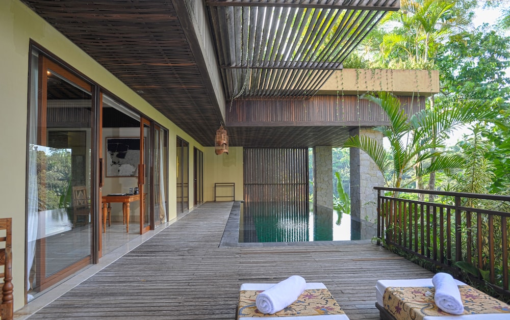 KOMANEKA AT TANGGAYUDA in BALI