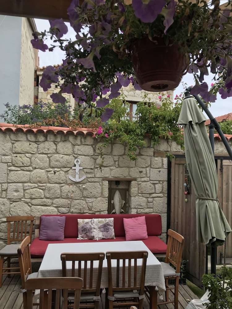 Alacati Cona Butik Otel 34/50