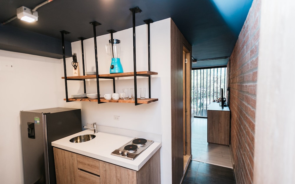 Soy Local Housetel 49/50