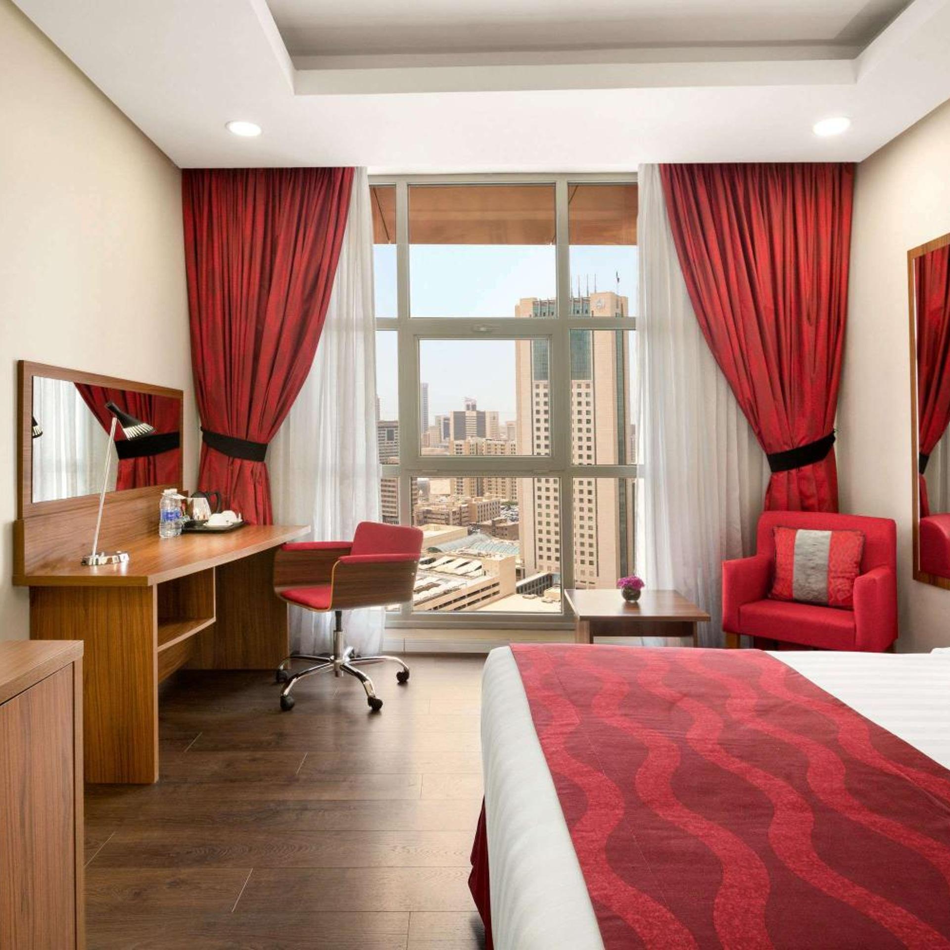 غرفة قياسية، Ramada Encore By Wyndham Kuwait Downtown 5/10