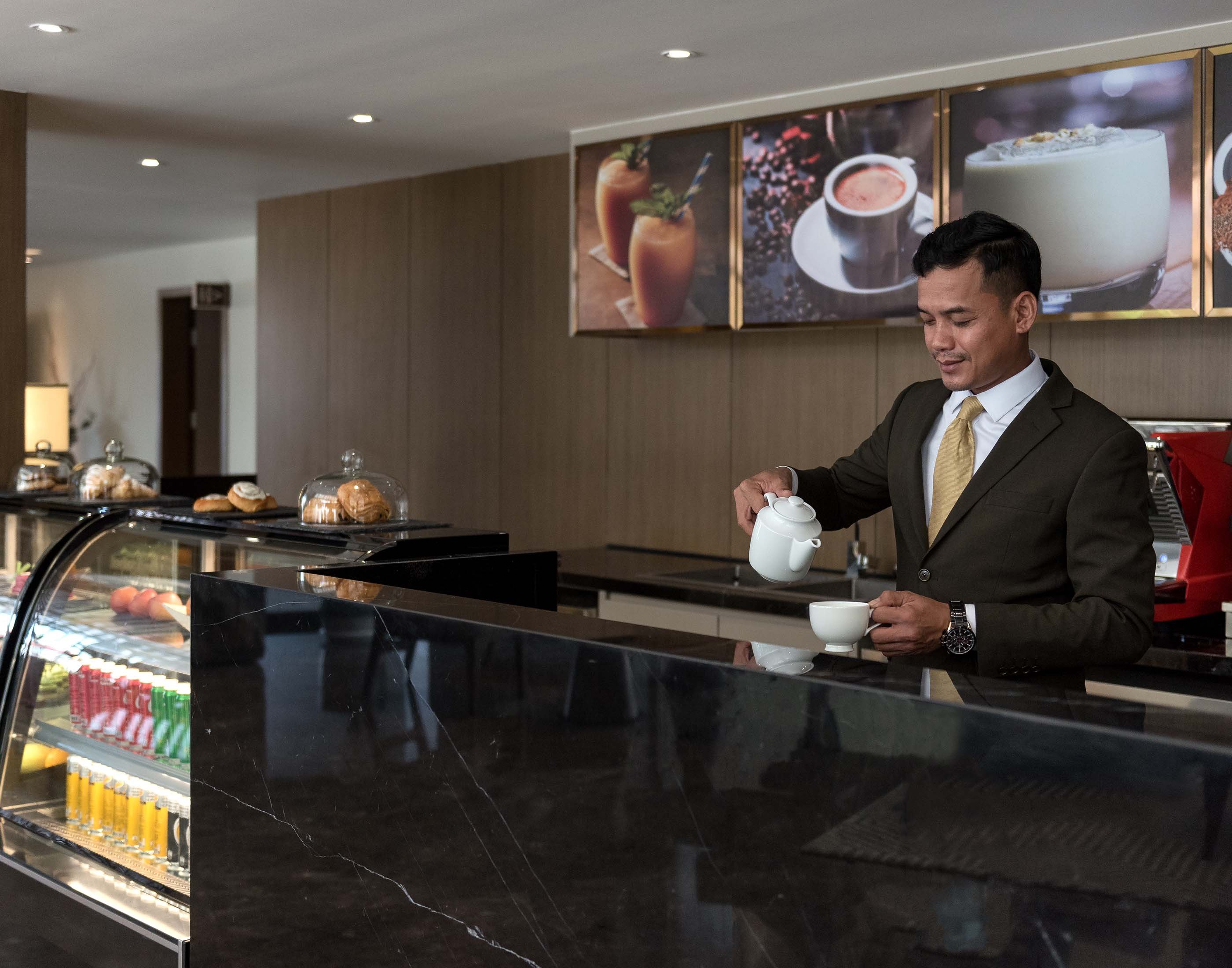 Oakwood Premier Phnom Penh 4/21