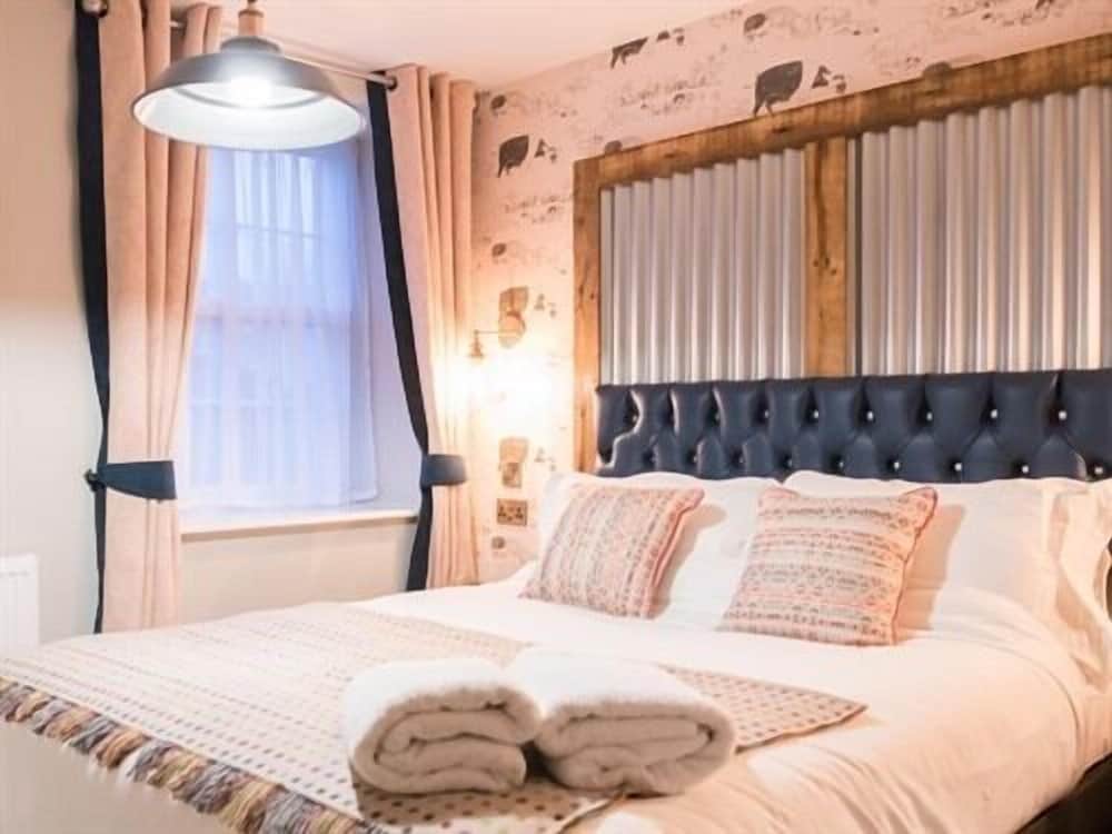White Hill, Standard, Double Bed