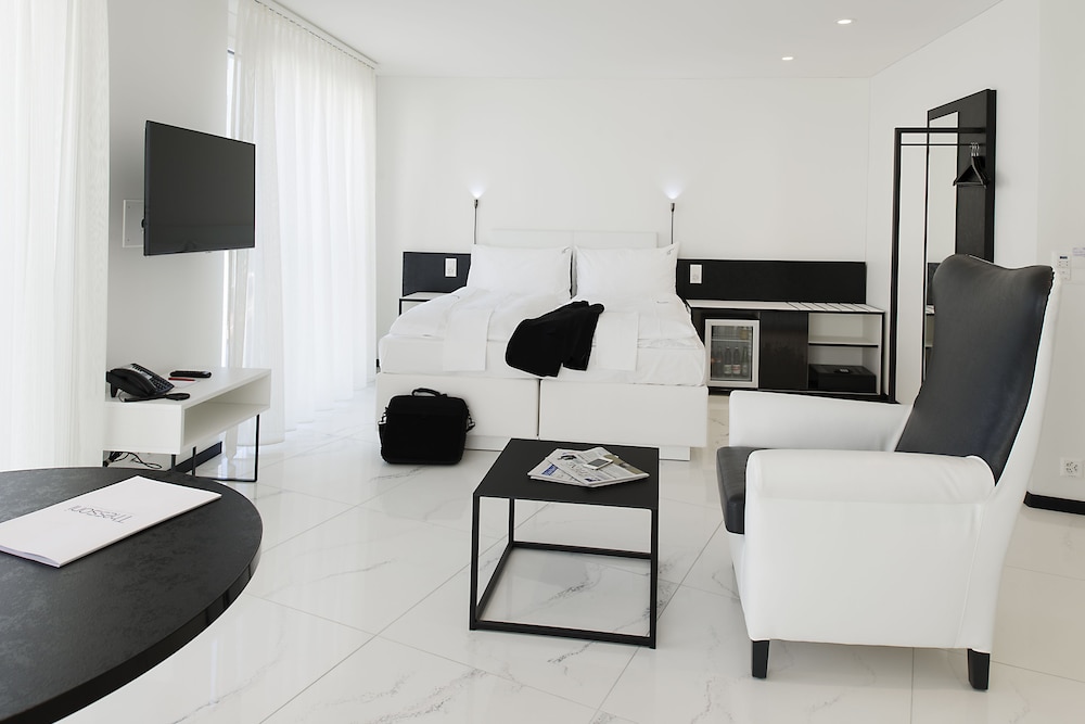 THESSONI HOME ZURICH 31/48
