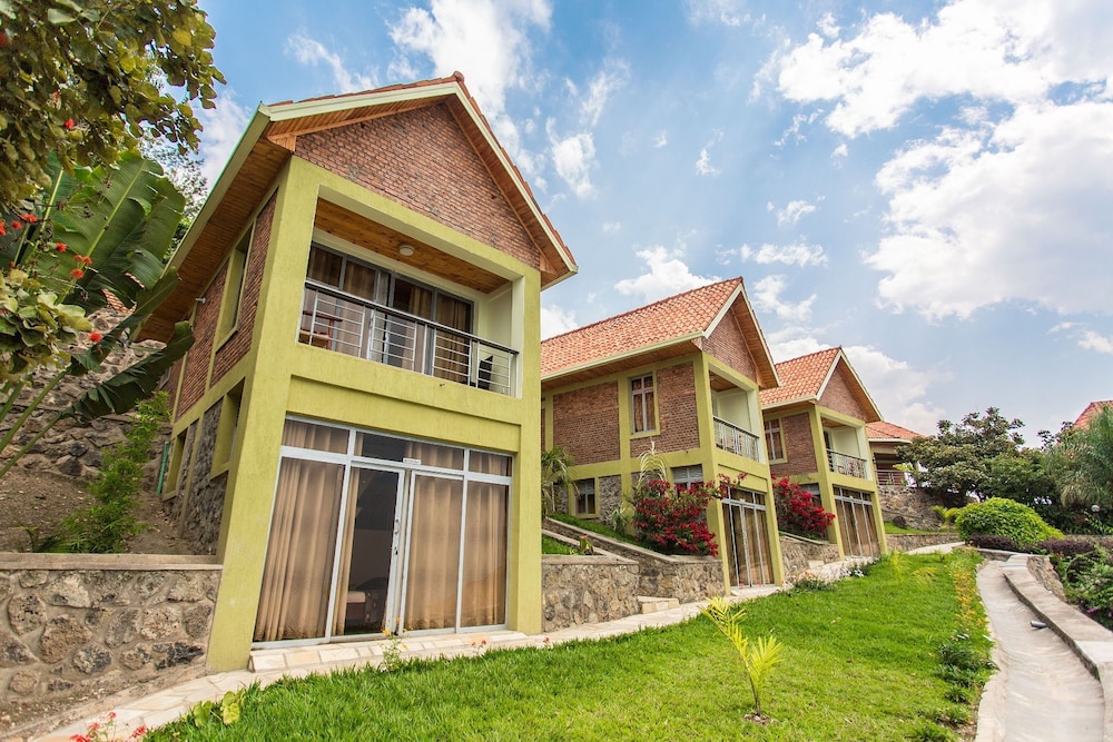 Nirvana Heights Hotel 3/54