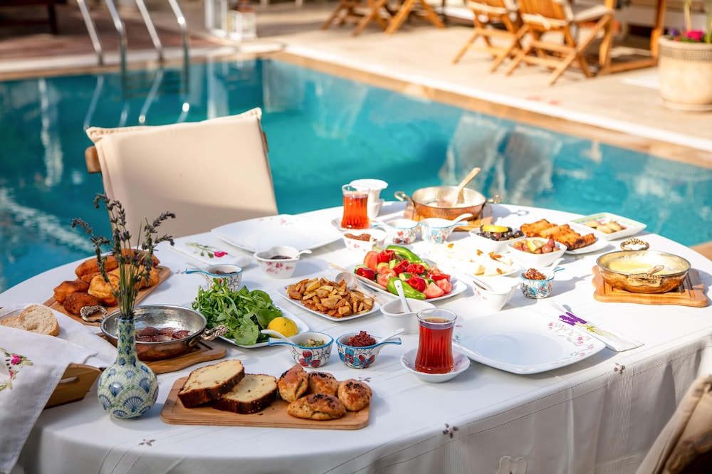 Villa Fora Hotel 34/48
