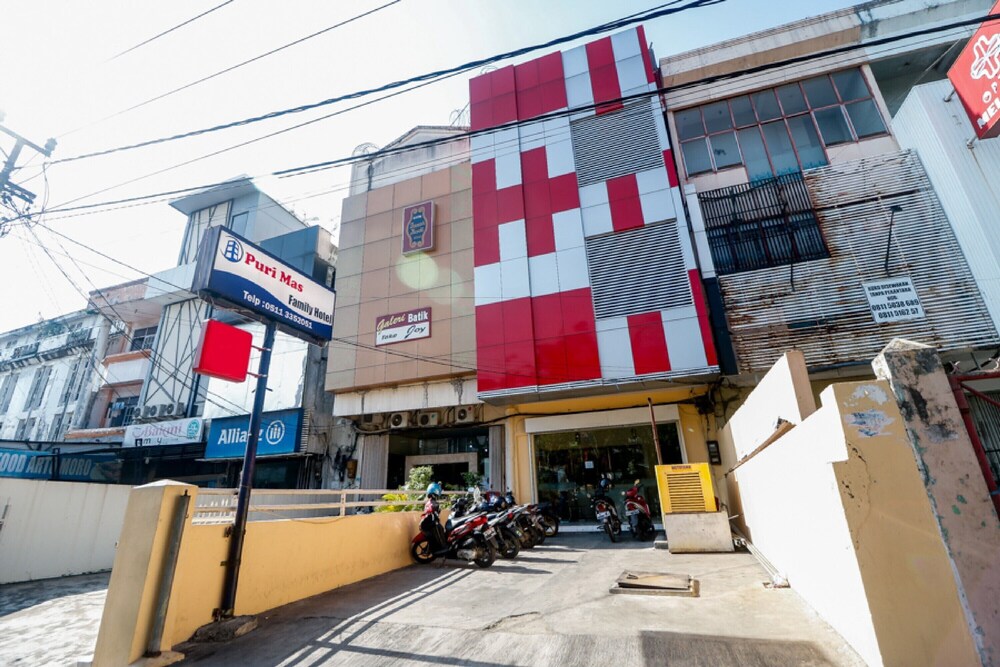 Reddoorz Near Pasar Tarapung Siring Banjarmasin 1/41