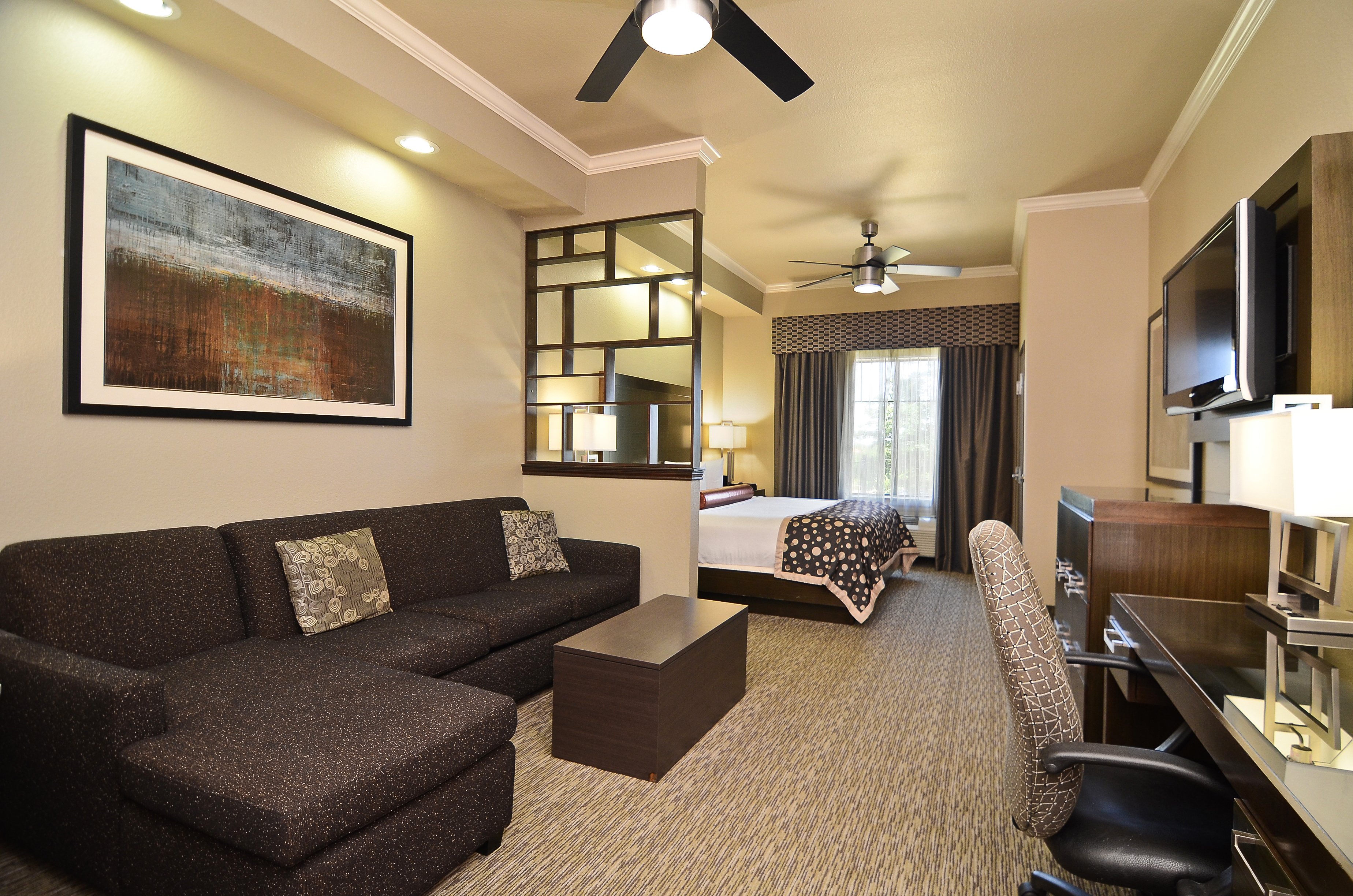 Best Western Premier Crown Chase Inn and Suites 50/70
