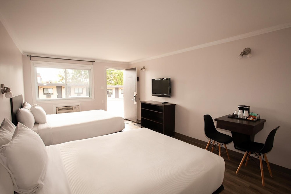 Motel Newstar Laval 12/38