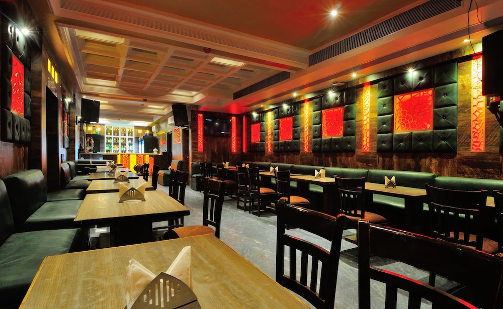 Hotel Gold Regency 29/34