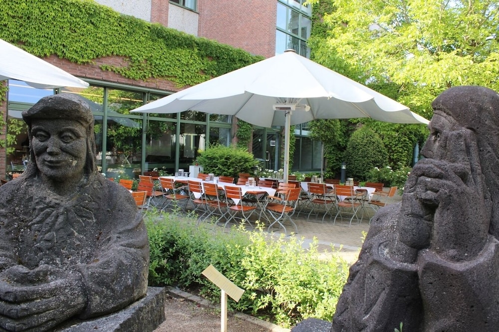GenoHotel Forsbach 47/49