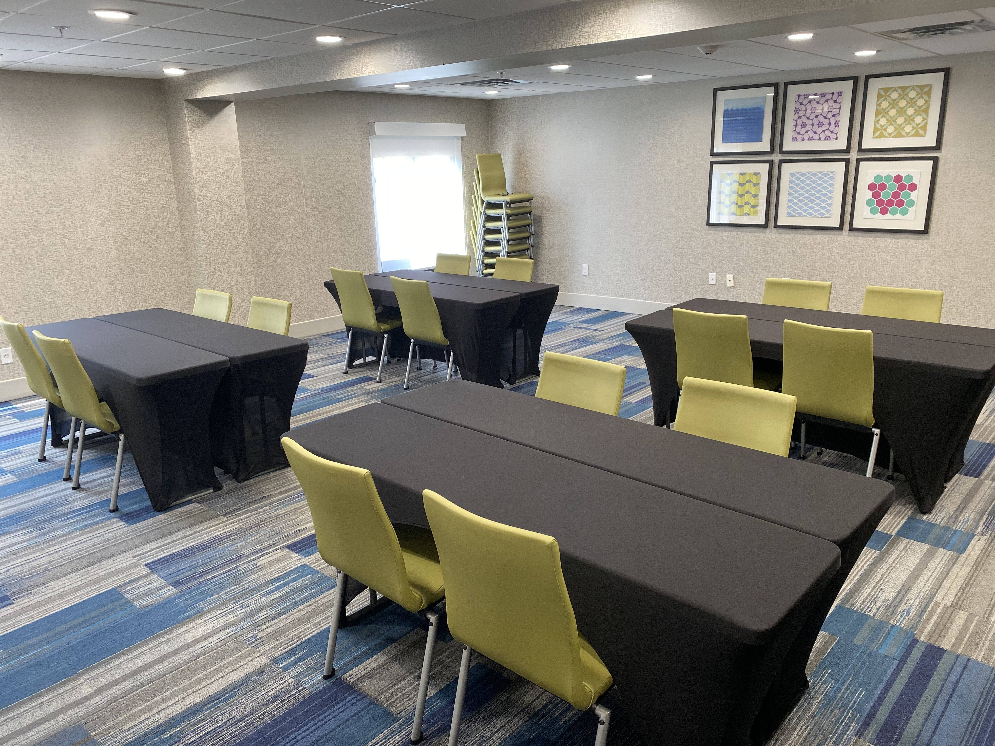 Holiday Inn Express Atlanta Stone Mountain 45/50