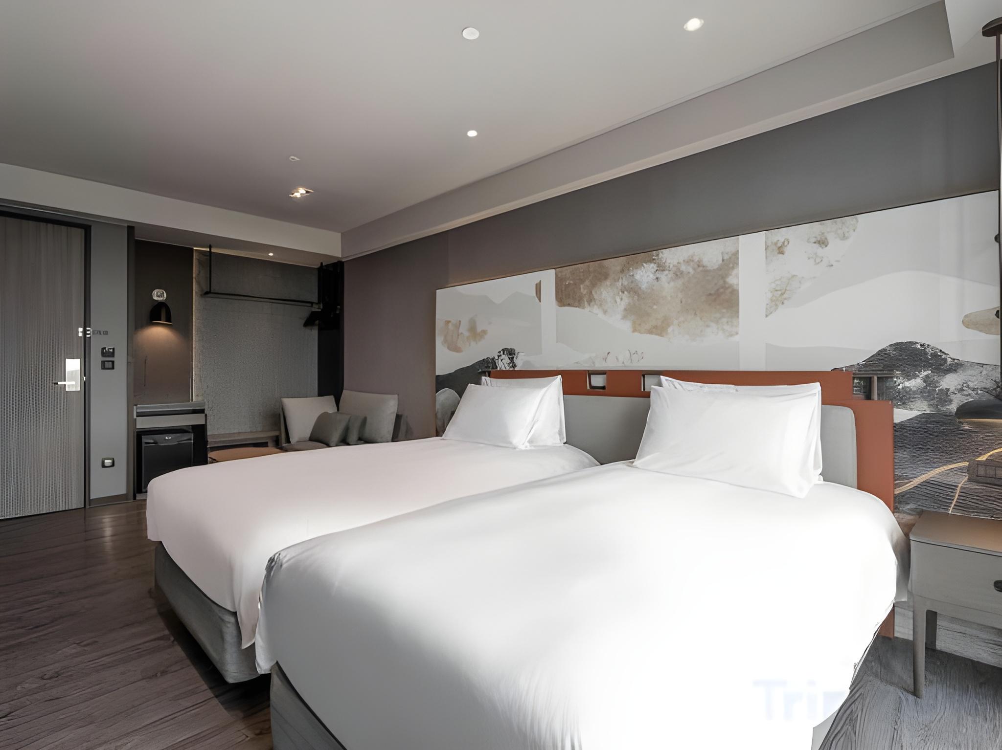 Serenity, Superior, Twin Beds, Ocean View