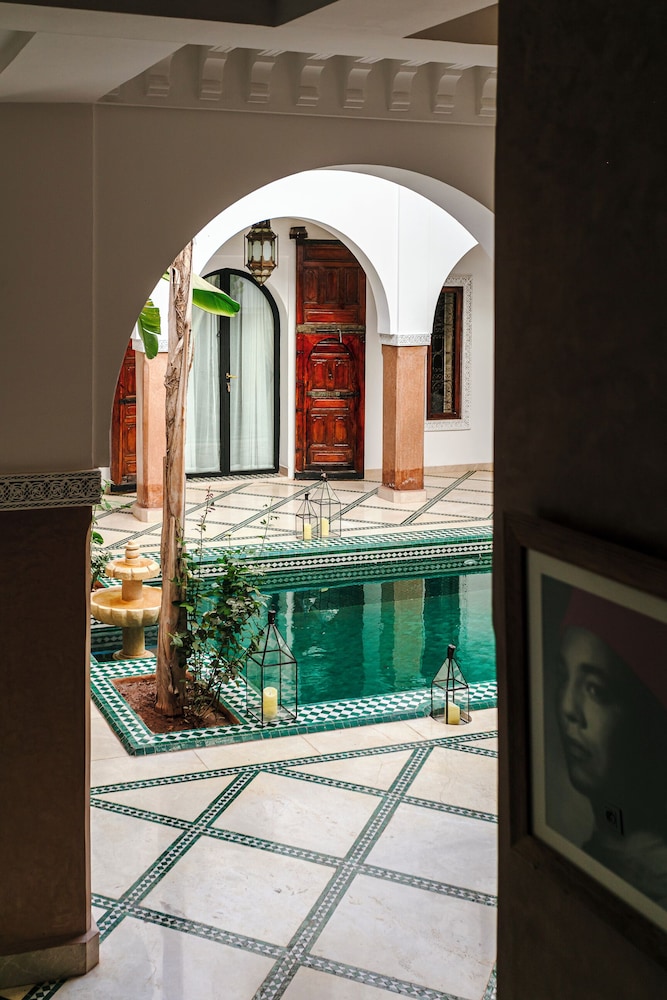 Riad El Noujoum 24/50