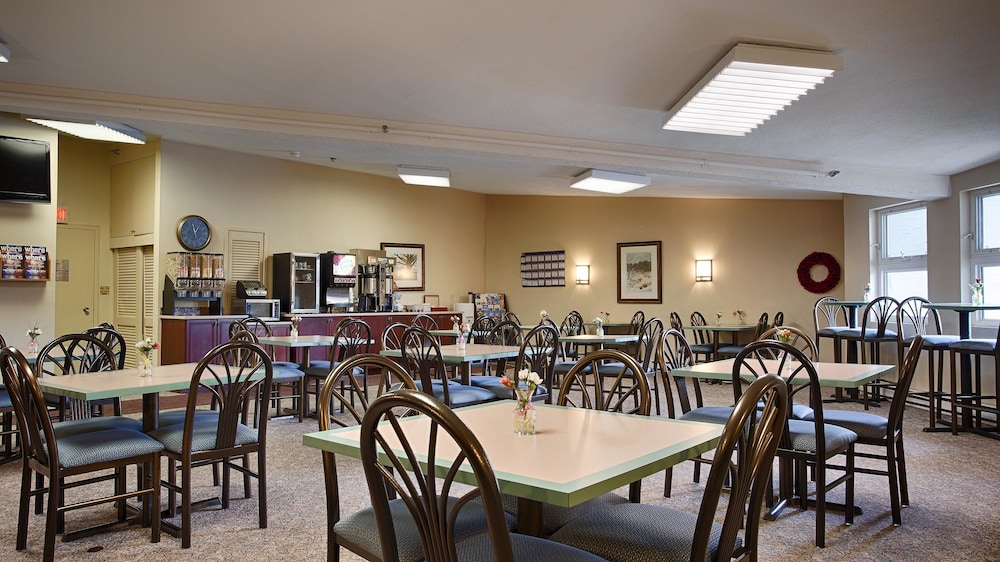 Historic Concord Suites 31/50