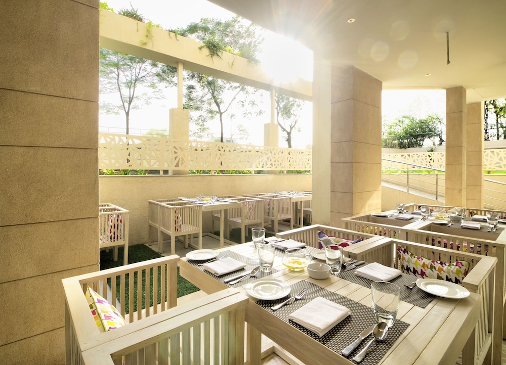 Sarovar Premiere Ct 30/45