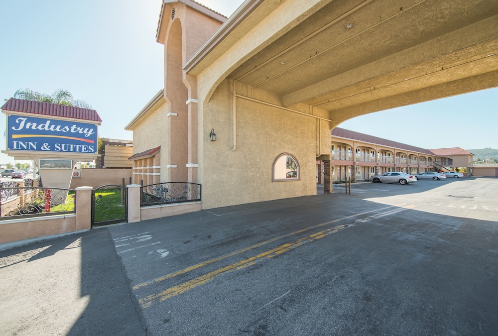 Industry Inn Amp Suites 50/60