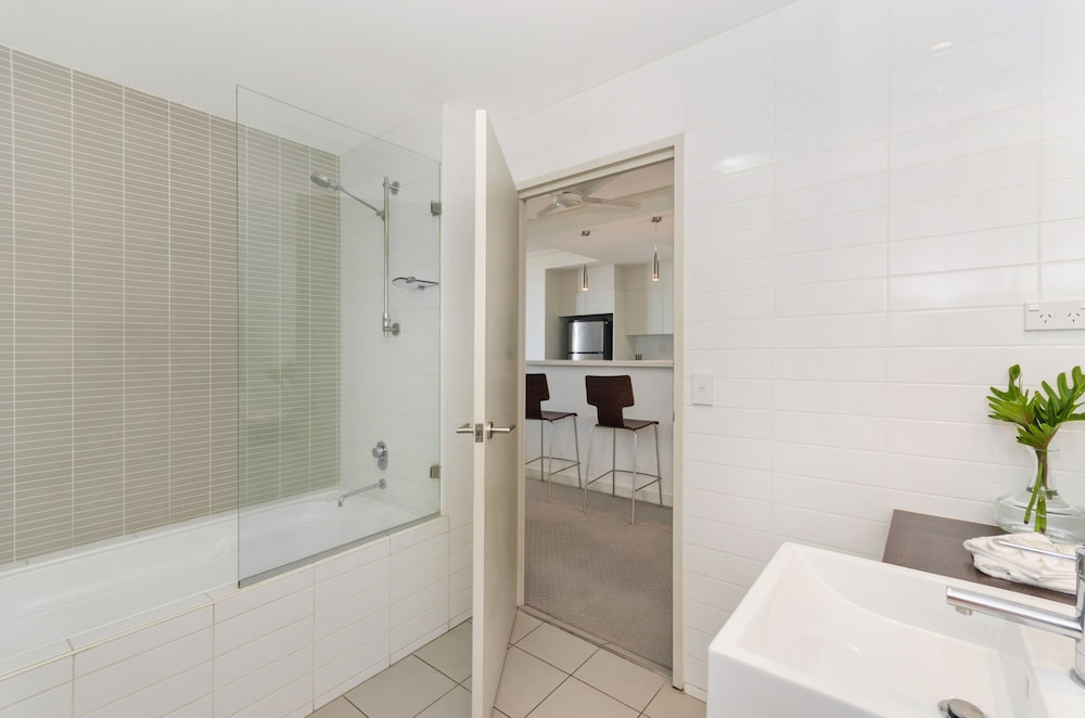 Property Vine Dalgety Apartments 61/62