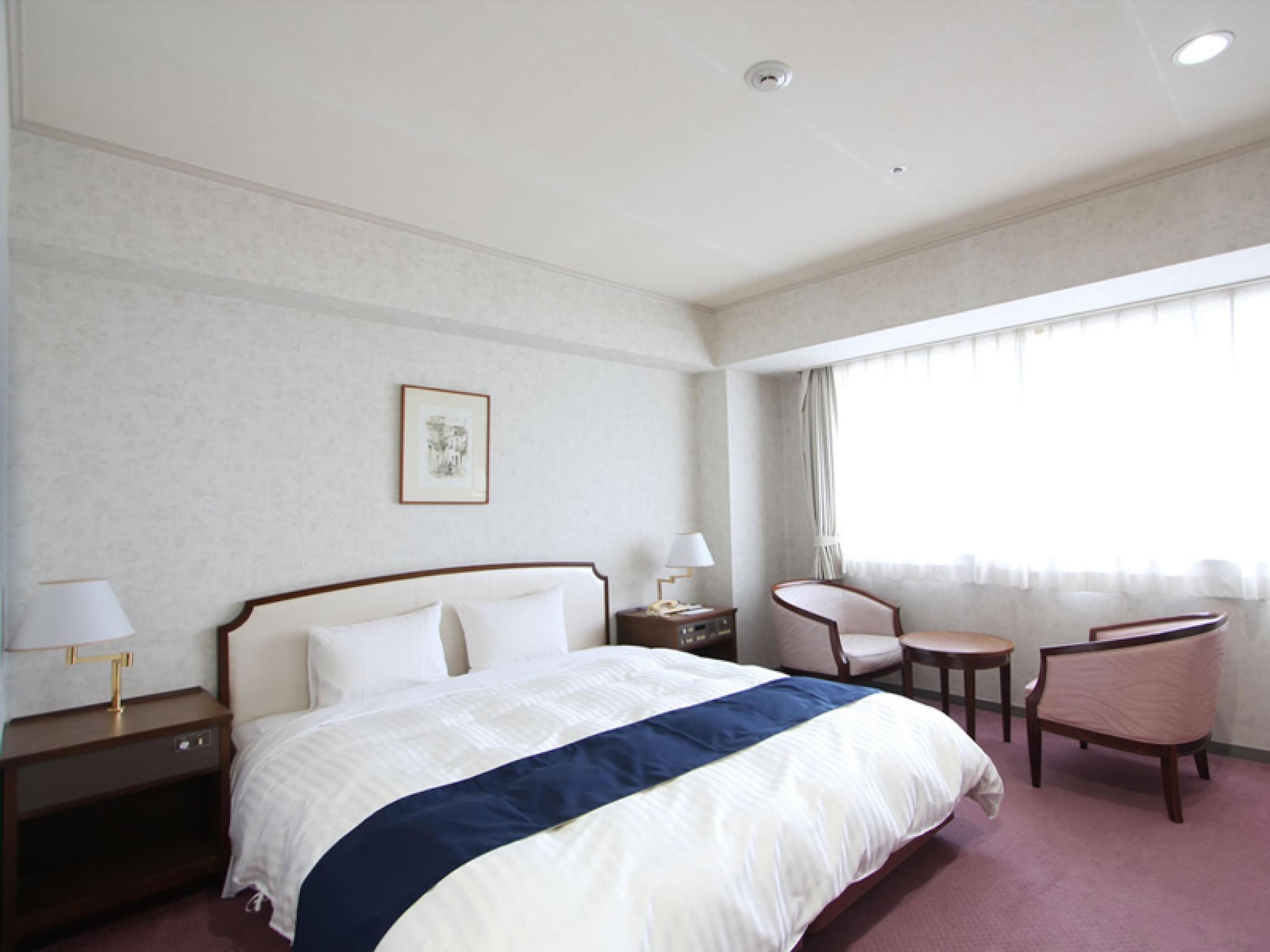 DELUXE, DOUBLE BED