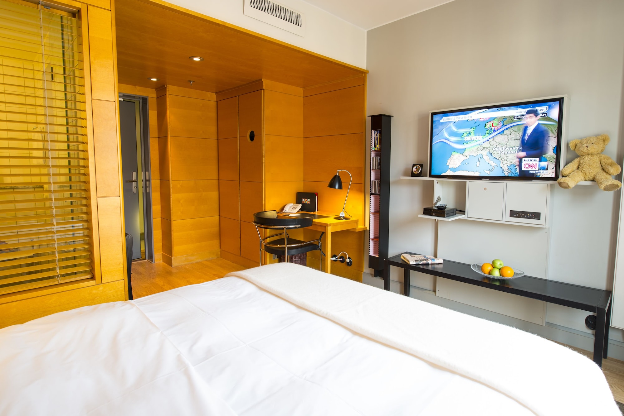 STANDARD, DOUBLE OR TWIN BED