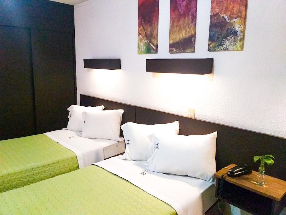 Hotel Trevi 10/36