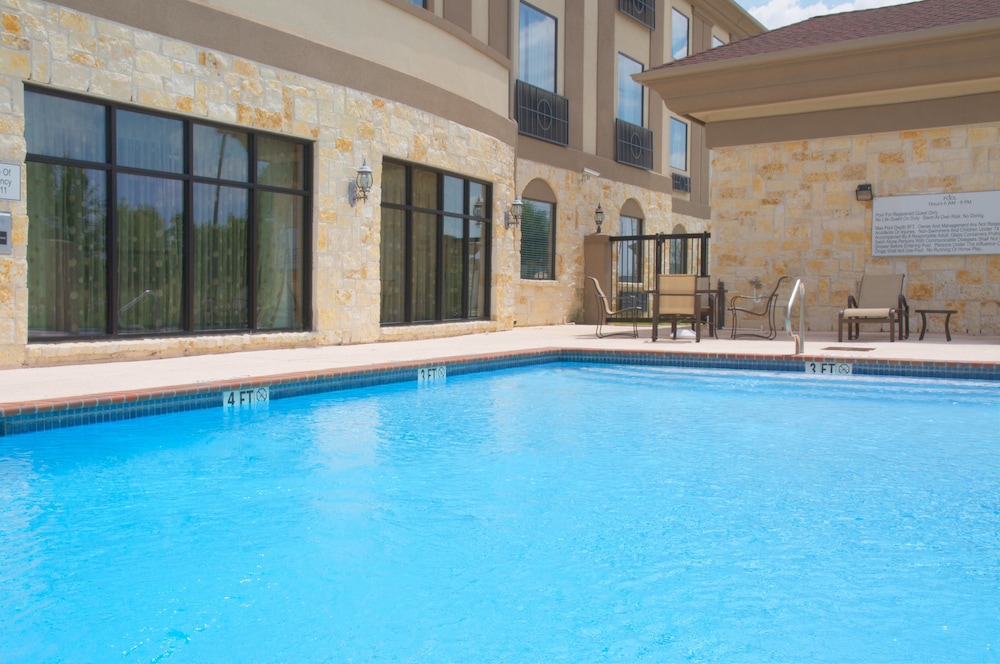 Holiday Inn Express Hotel And Suites Houston Energy Corridor W Oaks 4/29