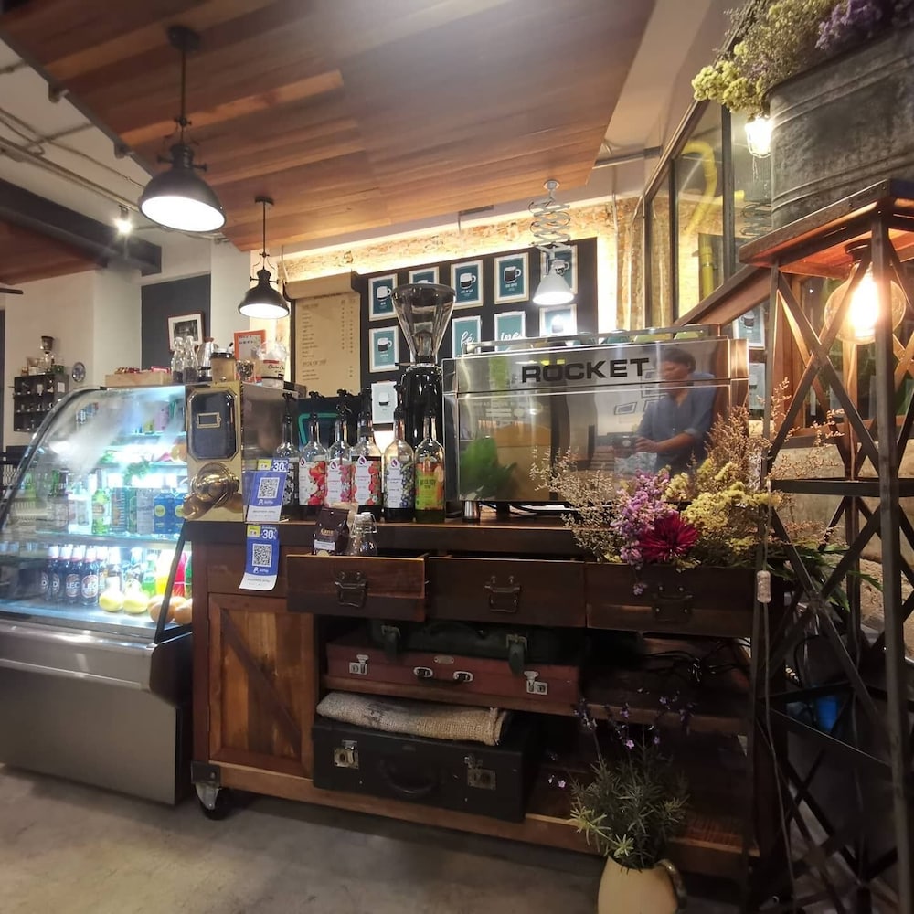 Chernchan Hostel 4/37