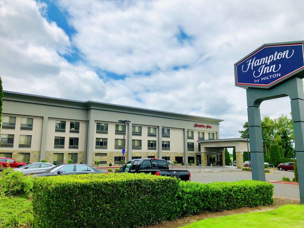 Hampton Inn Portland East photo5