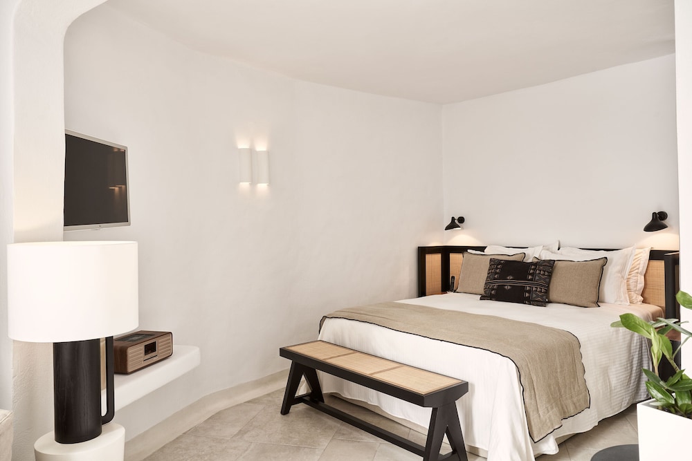Charisma Suites 13/62