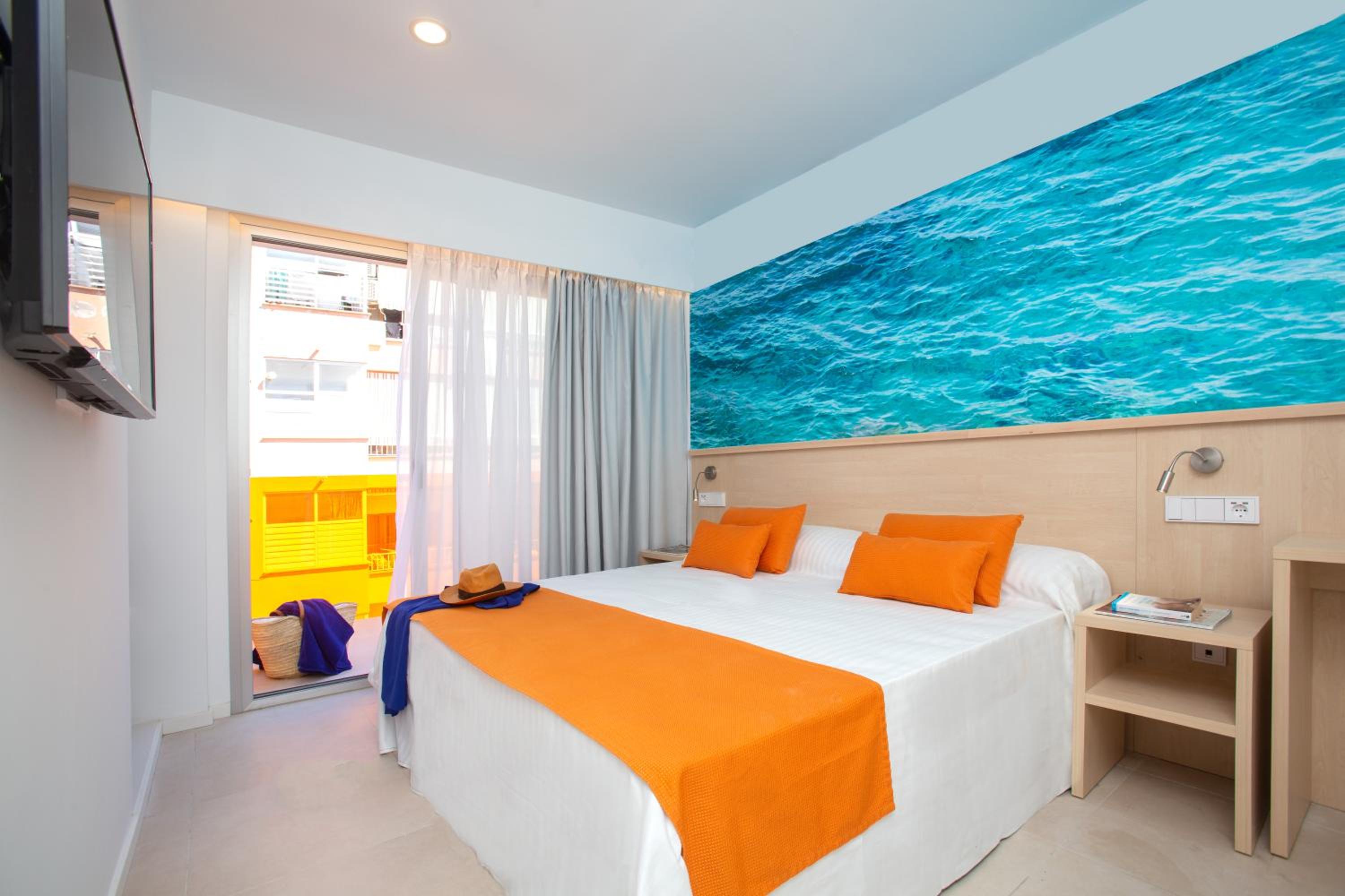 Superior, Twin Beds
