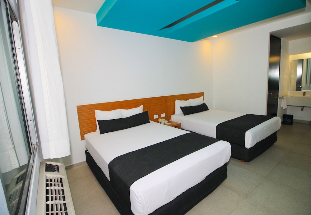 Nu Hotel 17/62