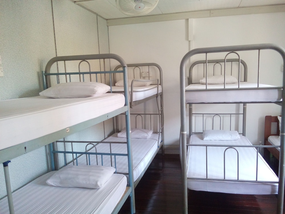 Discovery Malacca Hostel 12/73