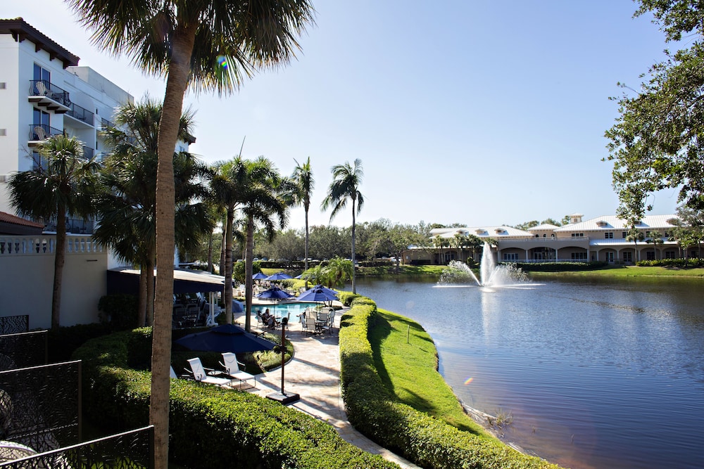 Inn At Pelican Bay 61/67